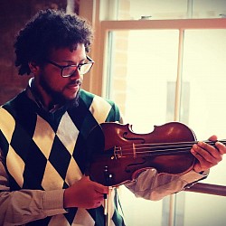 Alwizzy with the hip-hop violin